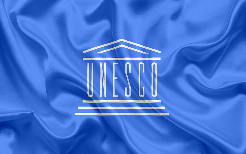 Bandiera dell'UNESCO, simboli, emblema, logo, UNESCO, Organizzazione delle Nazioni Unite per l'educazione, la scienza e la cultura, bandiera di seta blu, Bandiera dell'UNESCO per con risoluzione. Alta qualità Sfondo HD