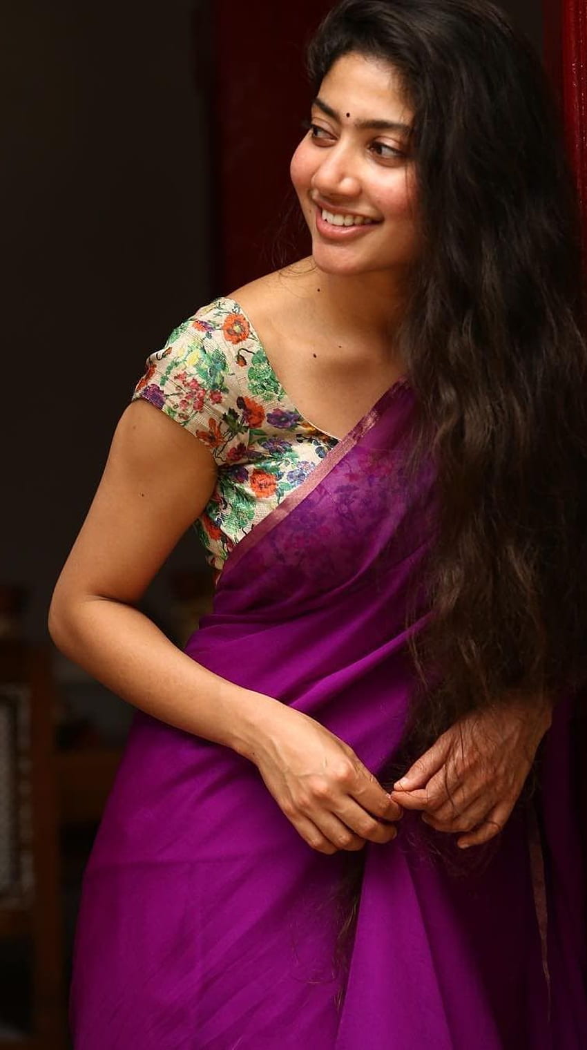 Sai pallavi นักแสดงหญิงชาวเตลูกูเรื่องราวความรัก วอลล์เปเปอร์โทรศัพท์ HD