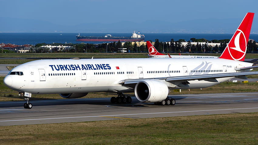 YKB Aviation graphie Turkish Airlines Boeing 777 300ER TC JJG décollant de l'aéroport Atatürk d'Istanbul. L'année dernière, j'ai volé avec TC JJG à Paris CDG et j'ai eu l'un de mes Fond d'écran HD