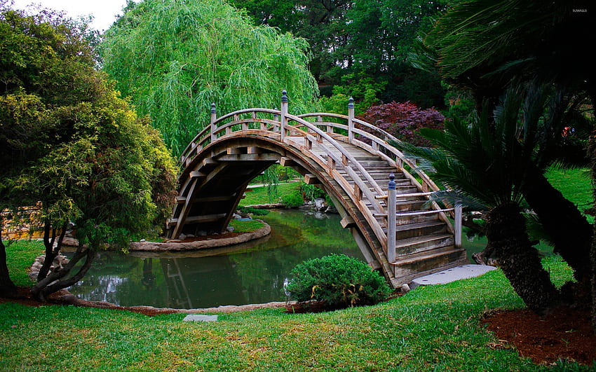 Holzbrücke in einem japanischen Garten - Welt HD-Hintergrundbild
