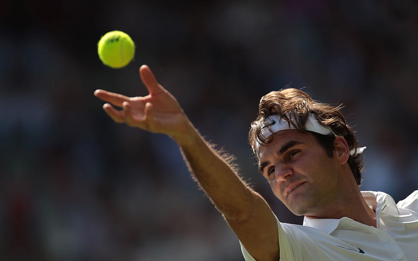 Roger Federer sirve una pelota de tenis - Roger Federer - fondo de pantalla