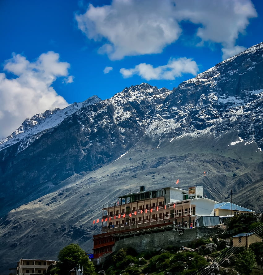 Himalaya, Badrinath, Uttarakhand. su Unsplash, Dehradun Sfondo del telefono HD