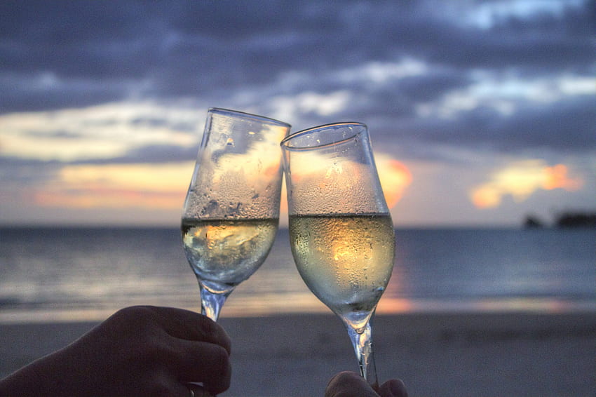 Wine at Sunset, couple, set, sun, wine, beach HD wallpaper