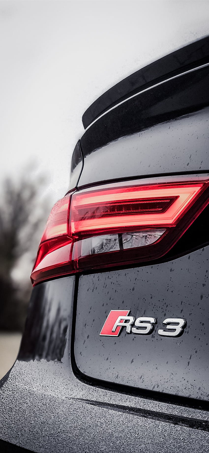 Audi RS3 Limousine Soundcheck Beschleunigungstest. IPhone HD-Handy-Hintergrundbild