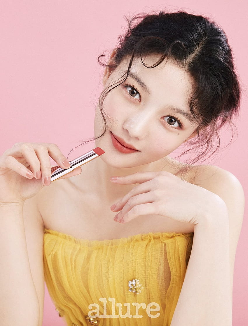 Kim Yoo Jung Talks About Her Role In “Lovers Of The Red Sky, ” How Her Love Of Art Impacts Her Acting, And More, Go Yoon Jung HD phone wallpaper
