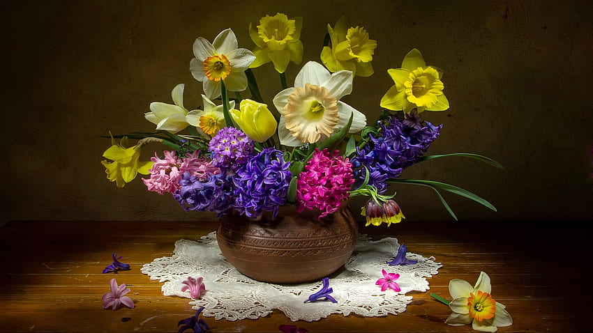 Spring bouquet, vase, beautiful, flowers, narcissus, spring, colorful, bouquet, fragrance, still life, mix, scent, hyacinth HD wallpaper