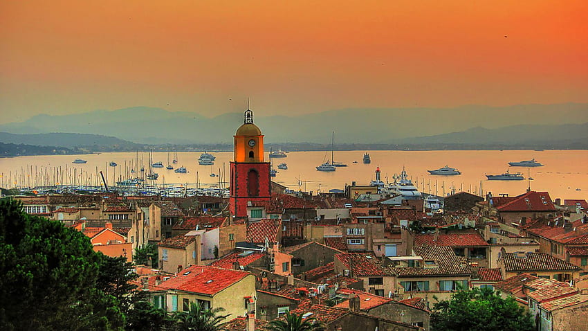Guía de viaje de la Riviera francesa: St. Tropez, St Tropez Francia fondo de pantalla