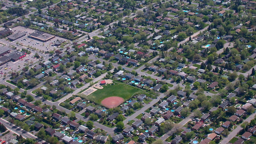 Изглед от въздуха на предградията на Монреал -, кварталът HD тапет