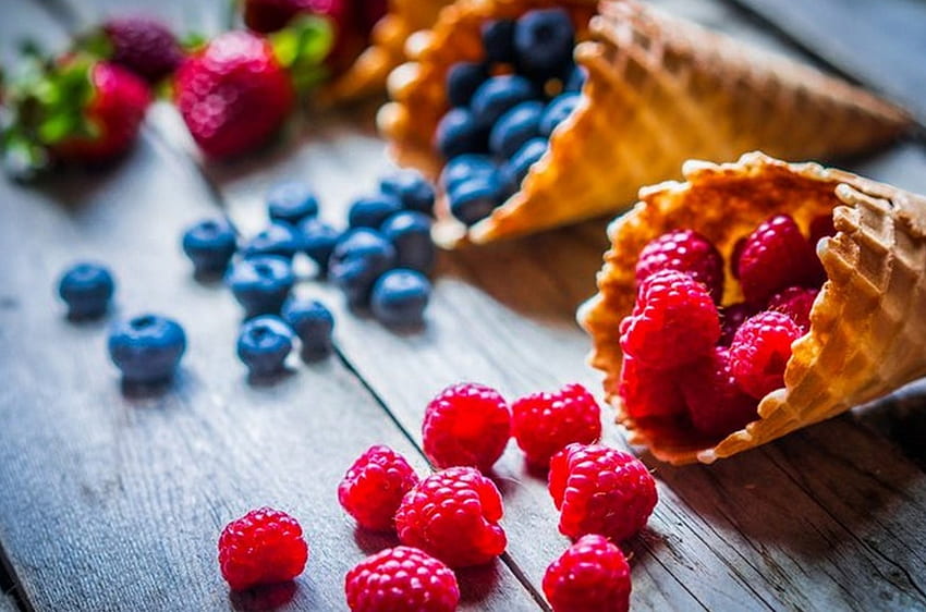 Fruits, blueberries, graphy, strawberries, berries, raspberries HD wallpaper