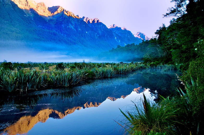 matahari terbit-di-cermin-danau-fiordland-selandia baru, refleksi, hijau, miror, langit, alam, daun daun, danau, gunung Wallpaper HD