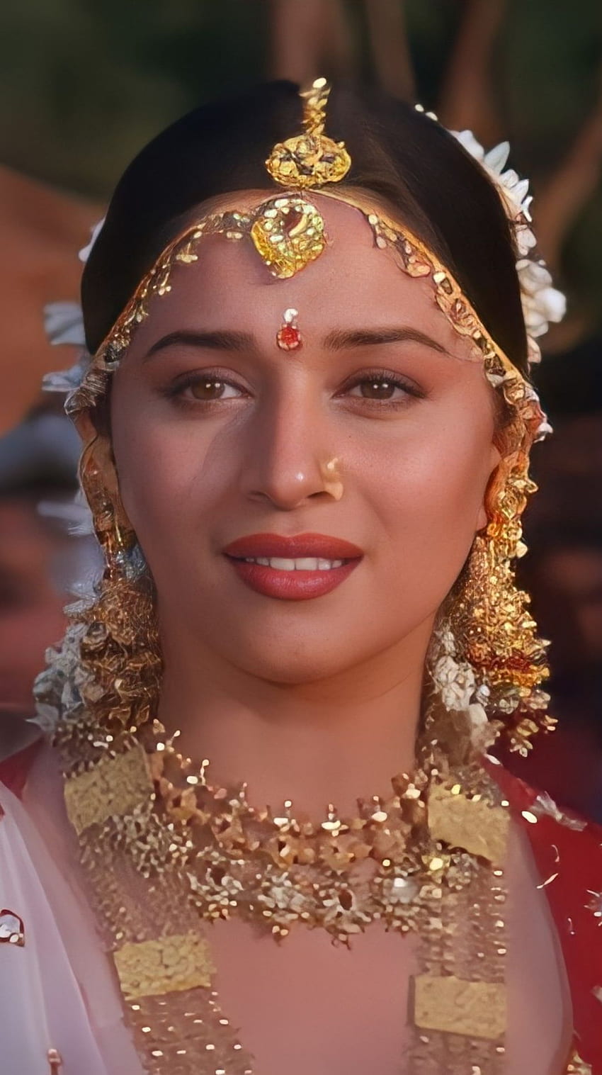 Madhuri Dixit, aktris bollywood wallpaper ponsel HD