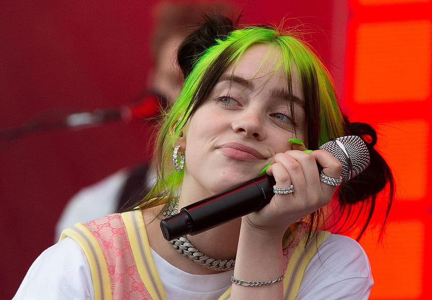 Billie Eilish Says She's Haunted By Her Next Album and Touring, Billie Eilish 2020 HD wallpaper
