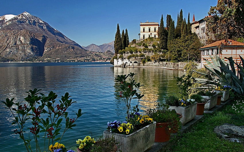 Villa Monastero, On the shore of Lake Como, Italy and Background, Italian Villa HD wallpaper