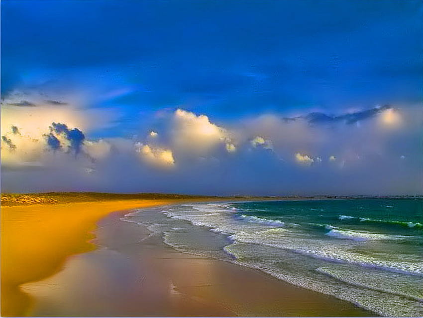 Playa, cielo azul, olas, arena, luz del sol, nubes, pacífica fondo de pantalla