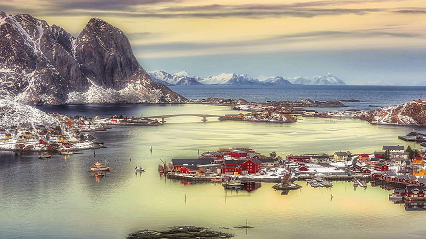 Lofoty, Norwegia, morze, kolory, niebo, skały, domy, góry, zachód słońca, wioska Tapeta HD