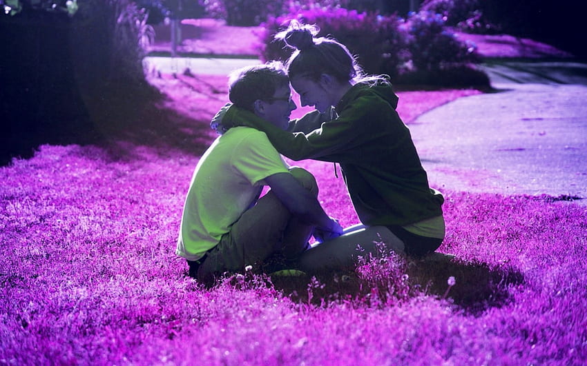 couple hugs, pink shade, outdoor, couple, love HD wallpaper
