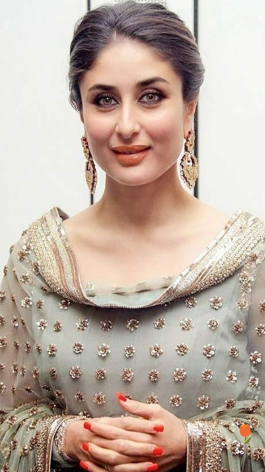 Kareena Kapoor นักแสดงหญิงบอลลีวูด Gorgeous วอลล์เปเปอร์โทรศัพท์ HD