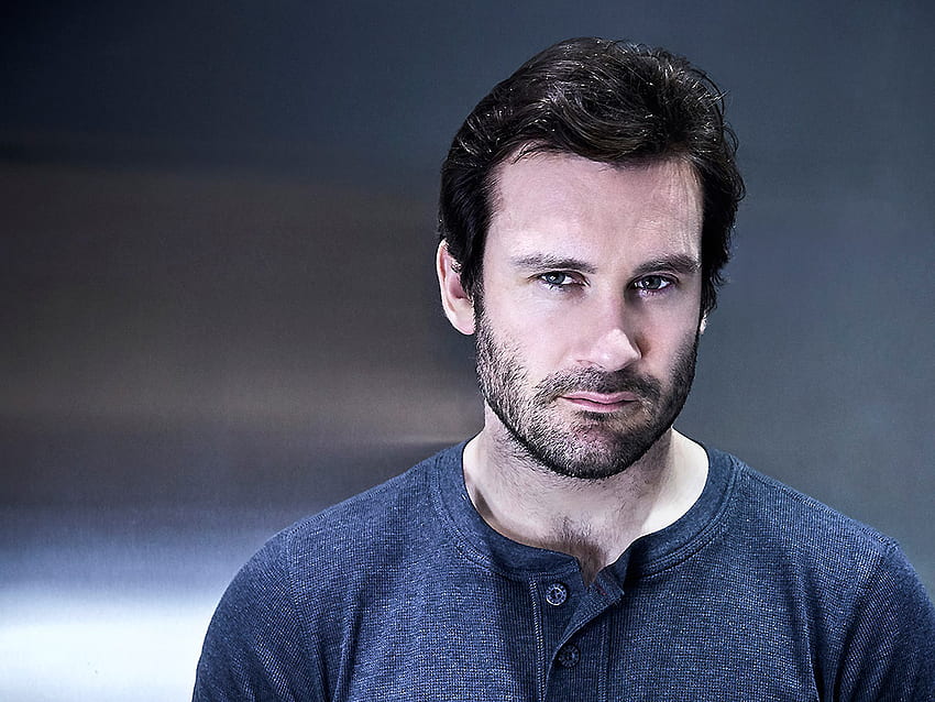 Clive Standen on the 'Taken' finale and the action show's explosive first season - National HD wallpaper