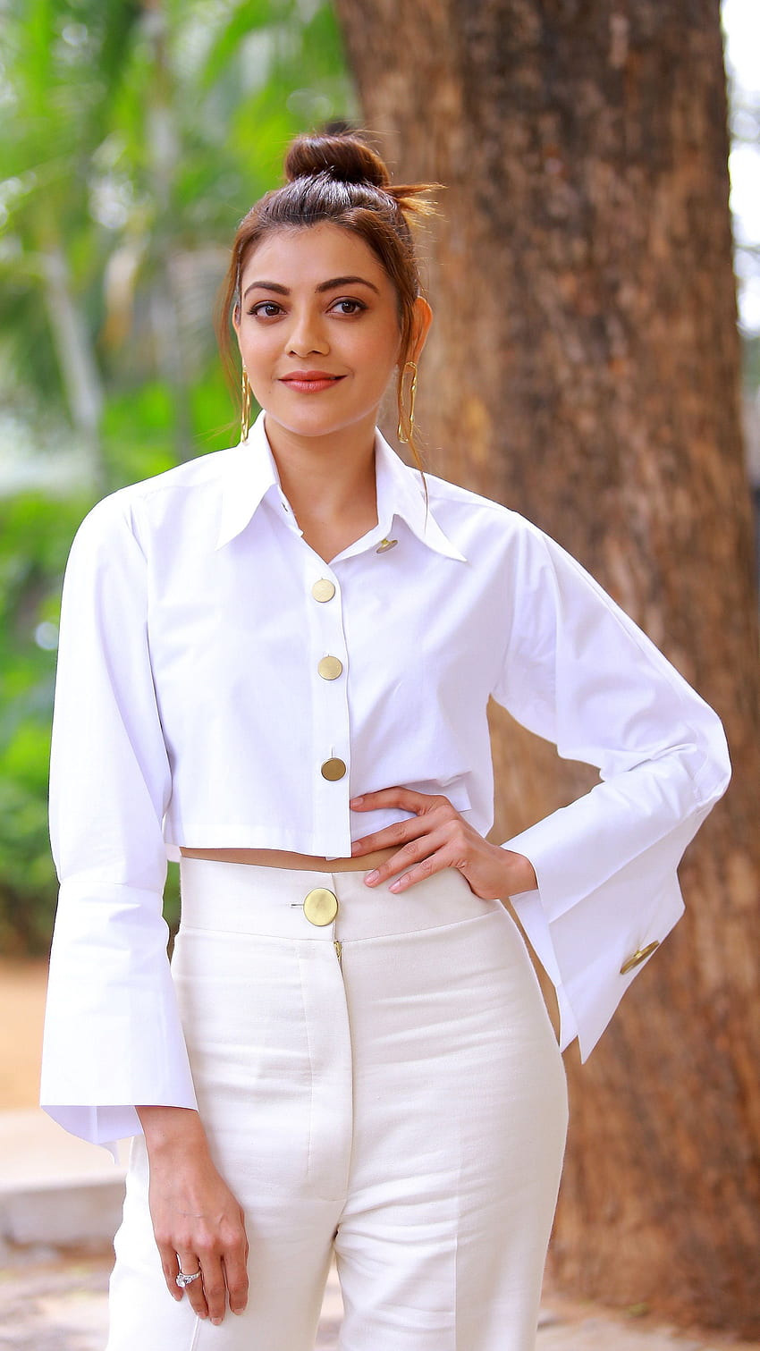 Kajal Agarwal, тамилска актриса, модел HD тапет за телефон