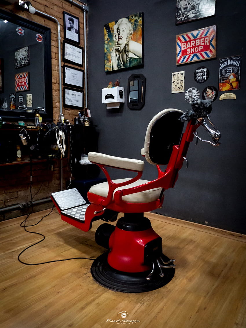 Fryzjer. 25 najlepszych fryzjerów, zakład fryzjerski, człowiek i szary, krzesło fryzjerskie Tapeta na telefon HD