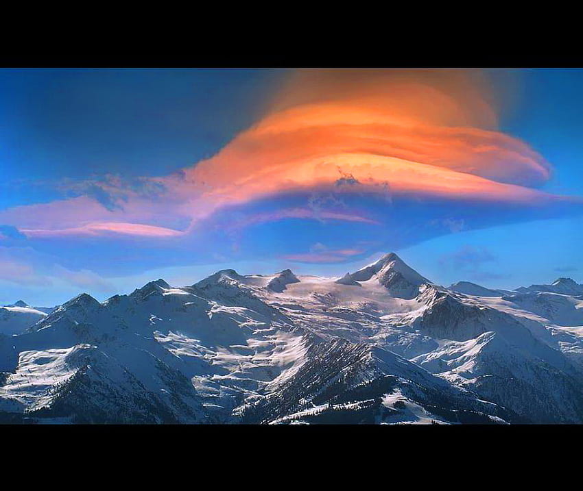 Casquillo de la puesta del sol, picos, nieve, montañas, naranja, puesta del sol, nube fondo de pantalla