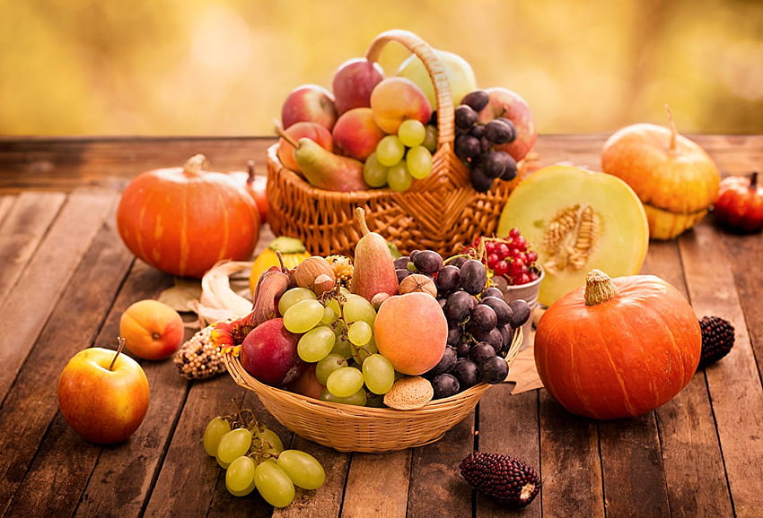Autumn Pumpkin Grapes Apples Peaches Wicker basket Food, Fall Apples HD wallpaper
