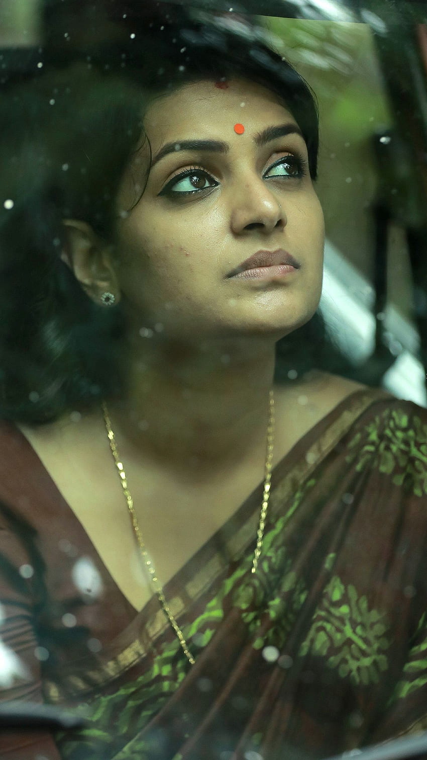Divya Pillai, кала, mallu филм HD тапет за телефон
