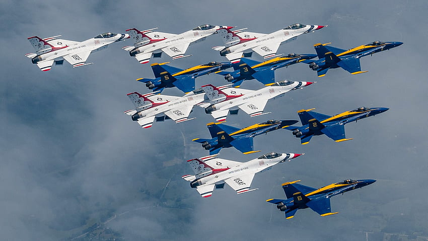 Zobacz te niesamowite z lotu ptaka niebieskich aniołów i Thunderbirdów lecących razem nad Nowym Jorkiem Tapeta HD