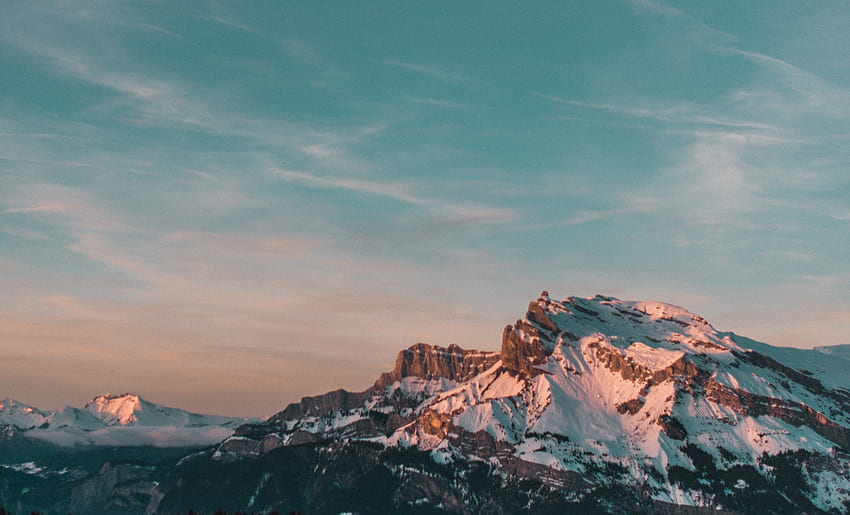Montañas, cielo limpio, cumbre, glaciar, puesta de sol. fondo de pantalla