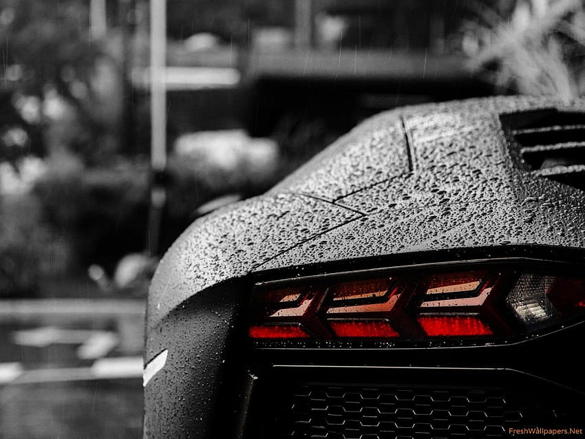 Lamborghini Aventador สีดำท่ามกลางสายฝน วอลล์เปเปอร์ HD