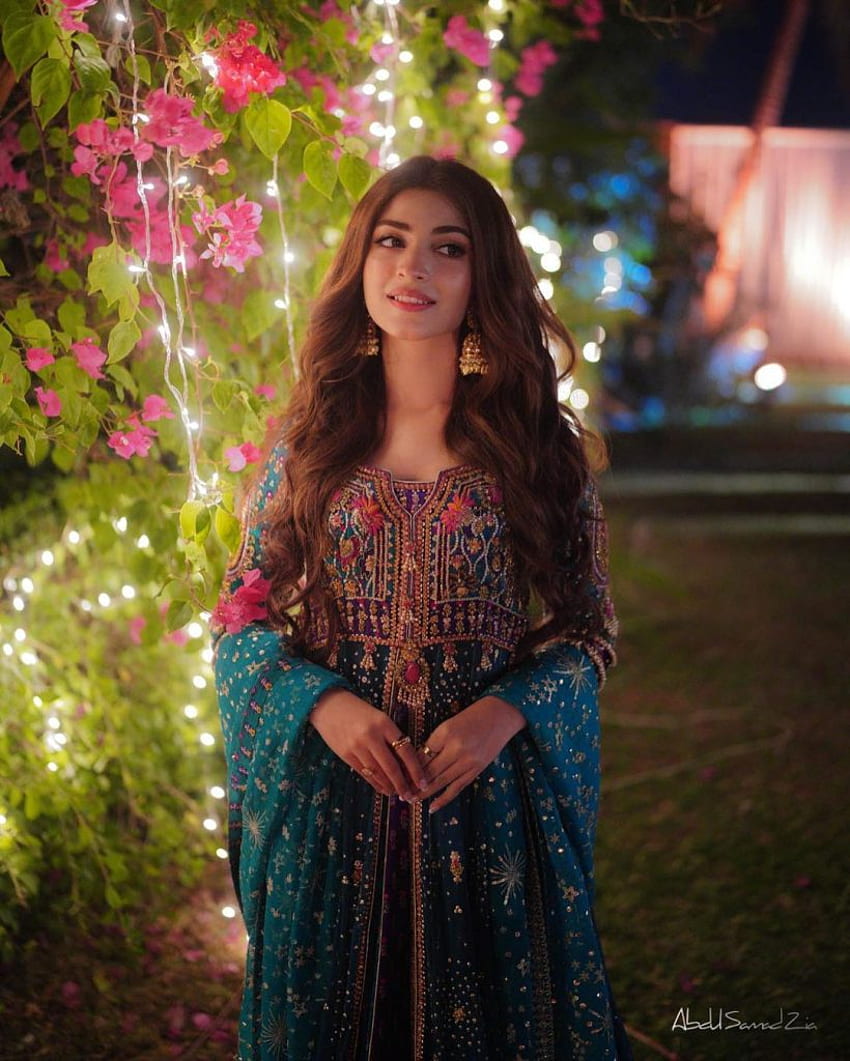 Piękna Kinza Hashmi z wesela Saboora. Reviewit.pk - Wiadomości rozrywkowe Tapeta na telefon HD