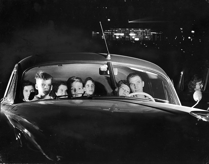 Sinemalarda Sürüş: Kaybolan Bir Amerikan Eğlencesine Dair, Filmde Drive'da Klasik Araba HD duvar kağıdı