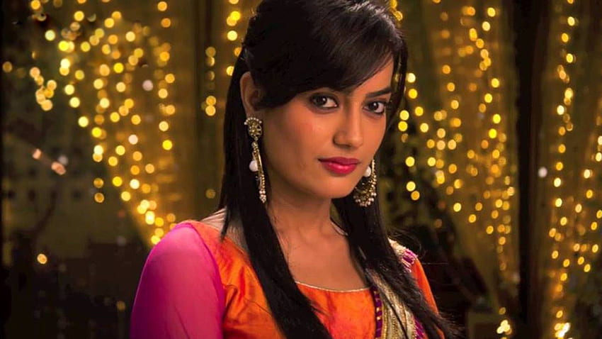 Zee TV TV Serial Qubool Hai Star Cast Surbhi Jyoti as Zoya Khan HD wallpaper  | Pxfuel