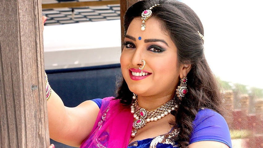 Bhojpuri-Schauspielerin Amrapali Dubey HD-Hintergrundbild