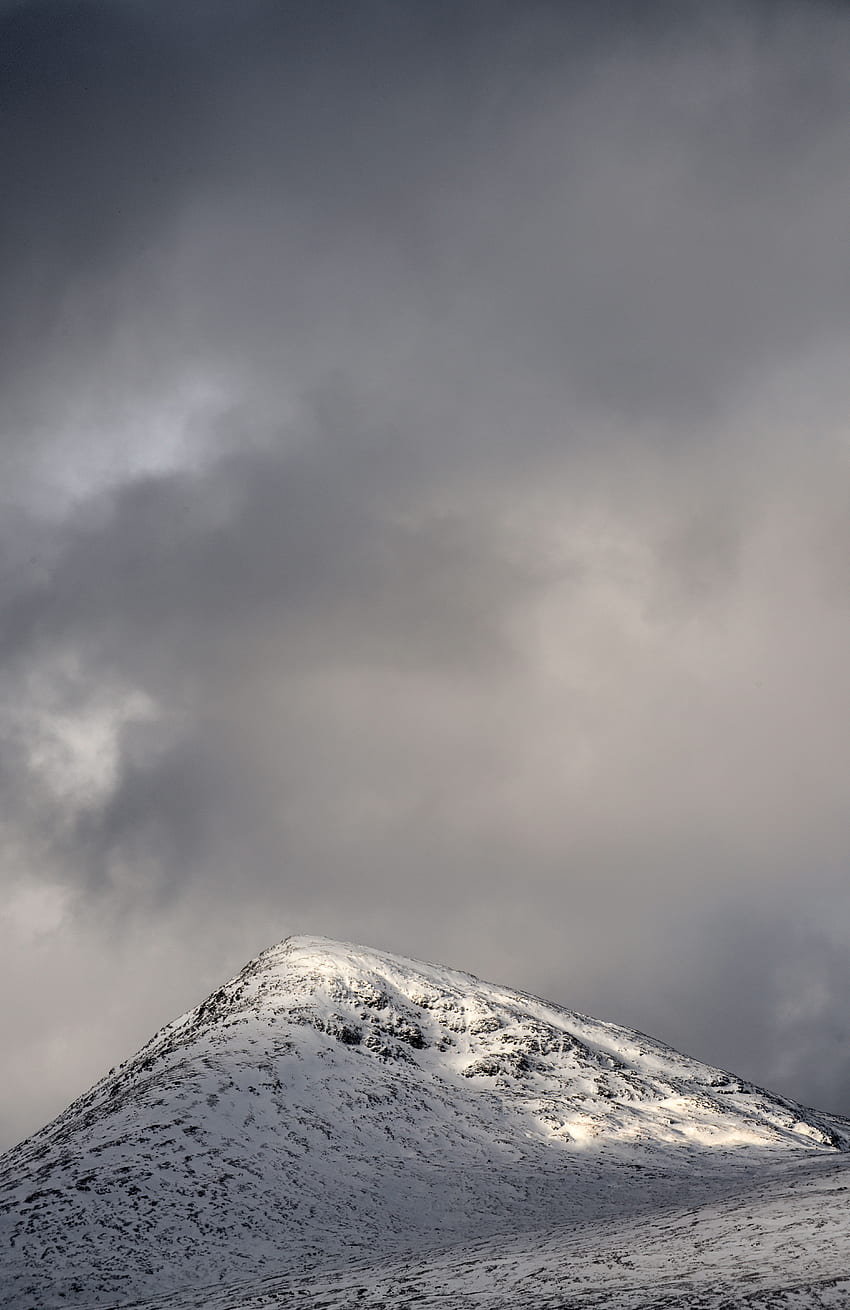 Natur, Himmel, Wolken, Scheitelpunkt, oben, grau, schneebedeckt, verschneit, Hügel HD-Handy-Hintergrundbild