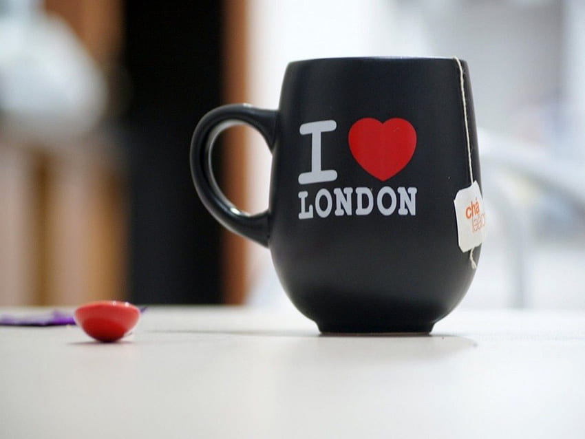 Coffee Love, l'heure du café, j'aime Londres, l'amour, le café, l'écriture, la tasse, la tasse noire, le coeur rouge Fond d'écran HD