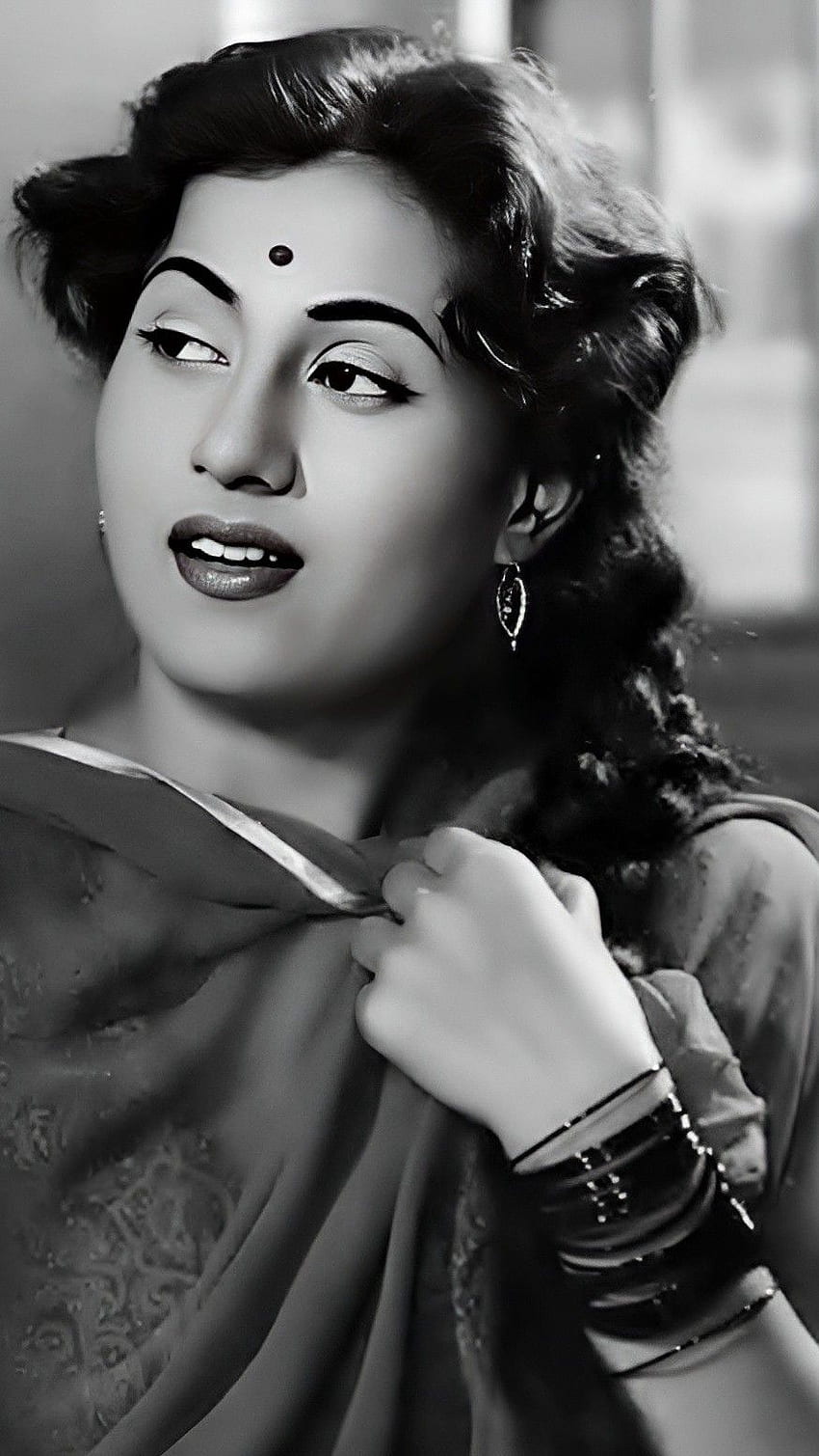Madhubala, bollywood actress, vintage HD phone wallpaper