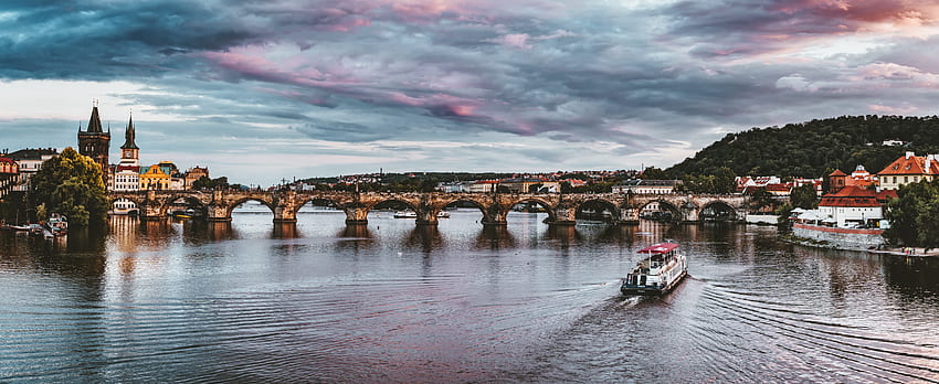 Prague, pont, citysape, ciel nuageux, ville Fond d'écran HD