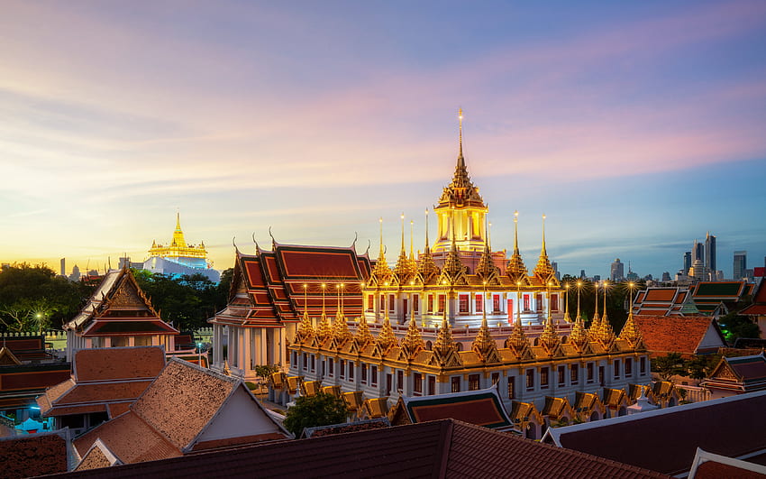 Metal Palace, Loha Prasat, Bangkok, Wat Ratchanatdaram, Abend, Sonnenuntergang, Stadt von Bangkok, Wahrzeichen von Bangkok, Thailand HD-Hintergrundbild
