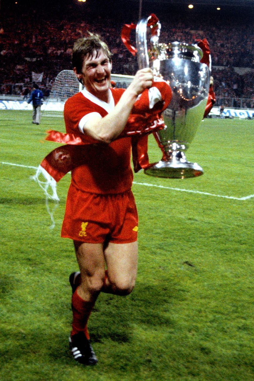 Kenny Dalglish has Centenary Stand named after him - here is his career in HD phone wallpaper