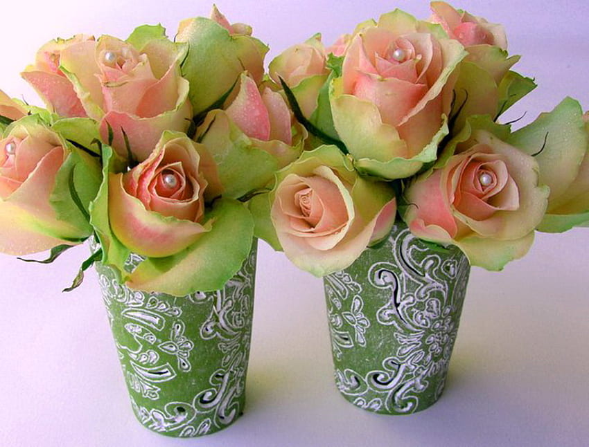 March Roses, roses, vases, birtay, pearls, two arrangements, pink and green HD wallpaper