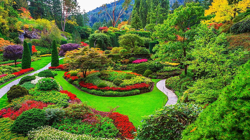Il Sunken Garden in Butchart Gardens, vicino a Victoria sull'isola di Vancouver, British Columbia, Canada. Riflettori su Windows 10 Sfondo HD