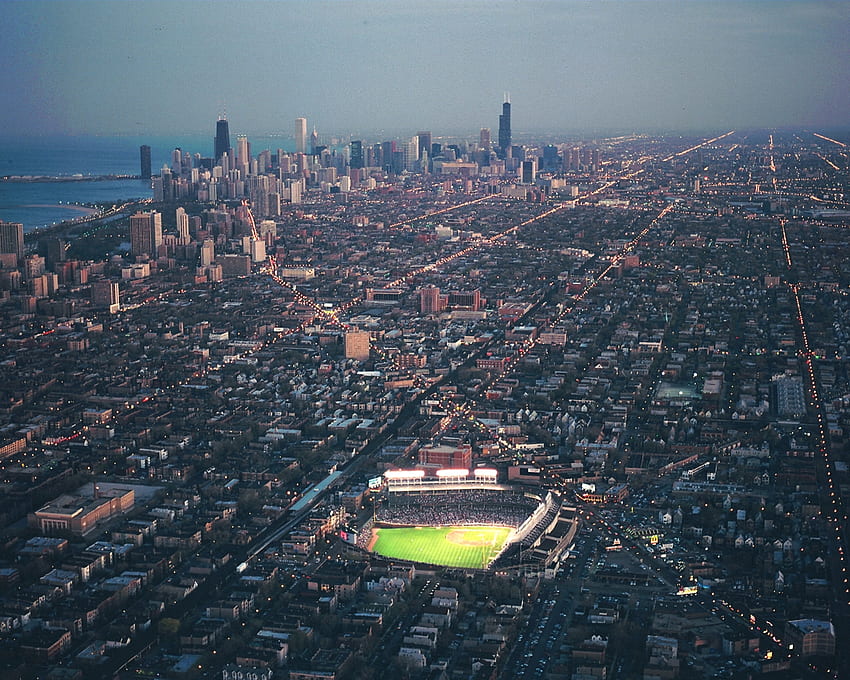 Antenna di del gioco notturno di Wrigley Field - Wrigley Field Downtown Chicago Sfondo HD