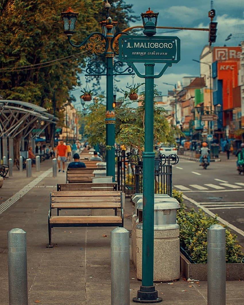 ถนน Malioboro อันเป็นสัญลักษณ์ของเมืองยอกยาการ์ตา วอลล์เปเปอร์โทรศัพท์ HD