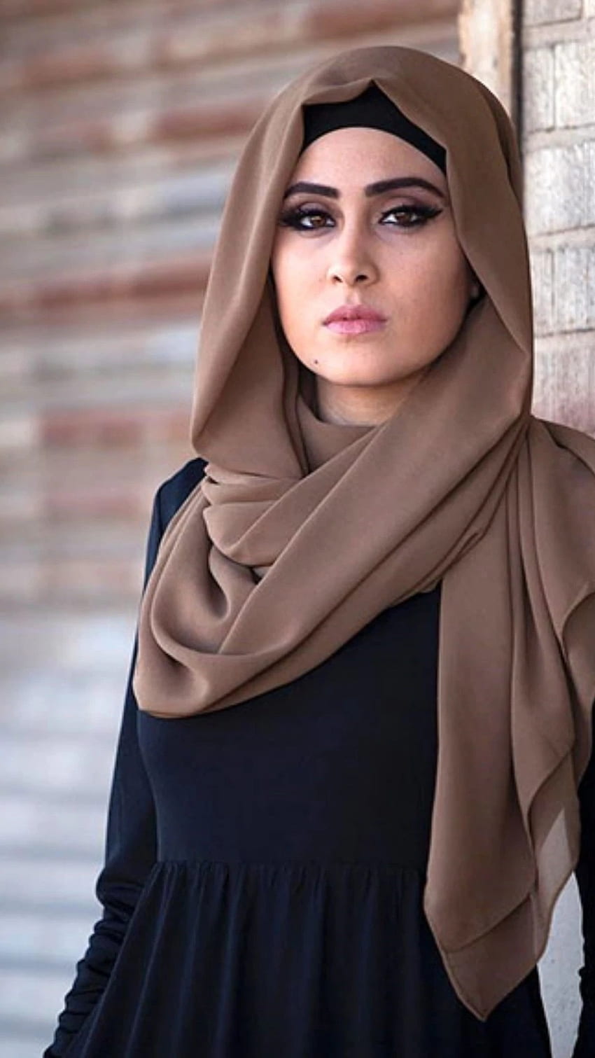 イスラム教徒の少女、豪華なヒジャブの女性 HD電話の壁紙