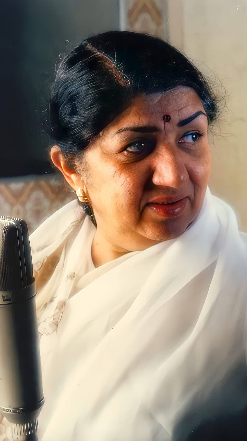 Lata Mangeshkar, Bollywood-Sängerin, Melodiekönigin HD-Handy-Hintergrundbild
