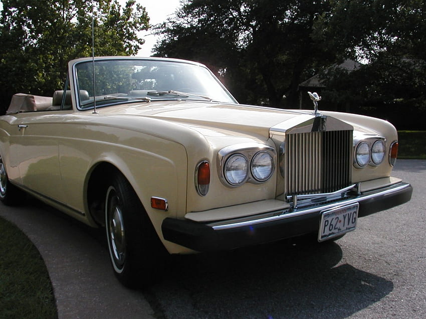 Rolls Roys Corniche, rolls royce, phantom, classic, luxury sedan, limousine HD wallpaper