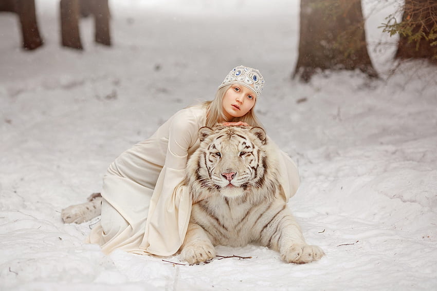 Keindahan musim dingin, musim dingin, model, putih, pirang, iarna, salju, tigru, gadis, harimau Wallpaper HD