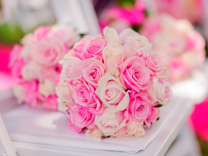 花束、バラ、ピンク、花びら、花 高画質の壁紙