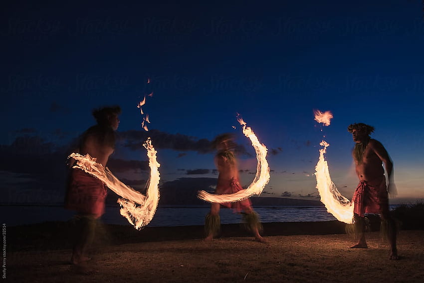 Traditional Hawaiian Fire Dancers HD wallpaper